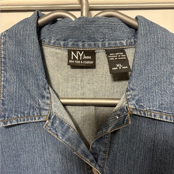 New York & Company Classic Blue Denim Shirt with Embroidery XL - Picture 2 of 5